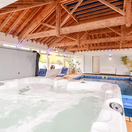 Chapel 2 Holiday home *