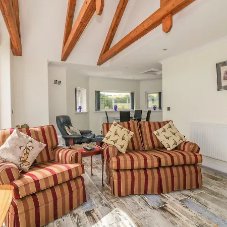 Chapel 2 Holiday home